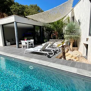 https://villa-terreno-fabregas-plage.fr-provencehotel.com